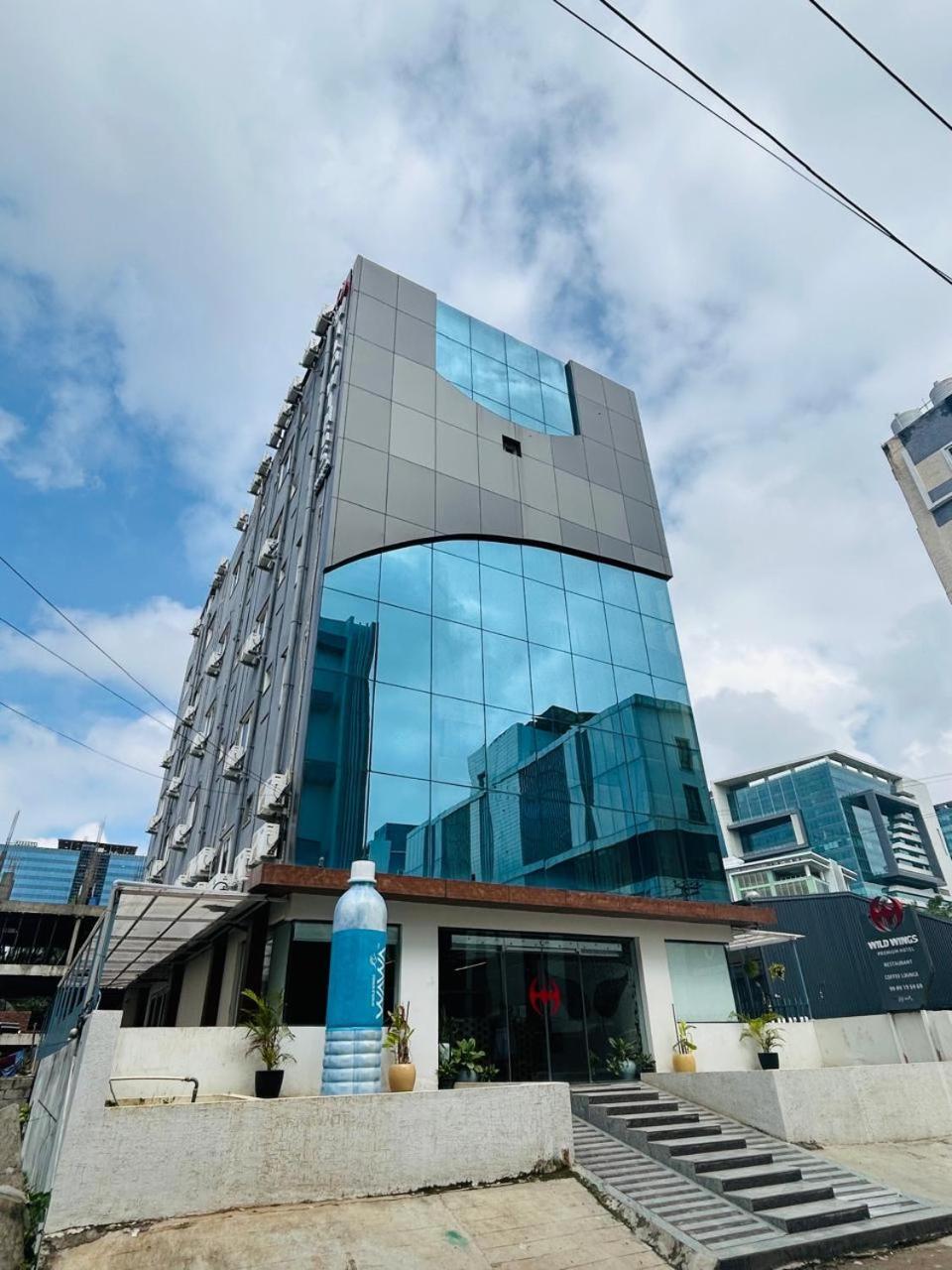 Wild Wings Premium Hotel Hyderabad Exterior photo