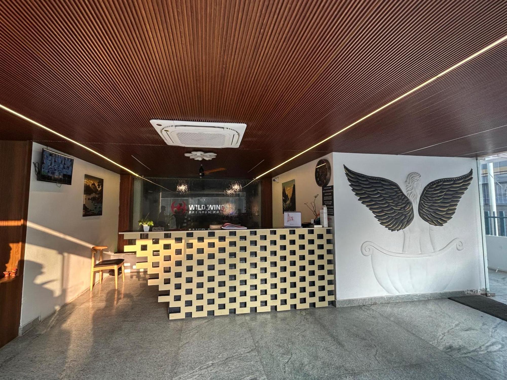 Wild Wings Premium Hotel Hyderabad Exterior photo